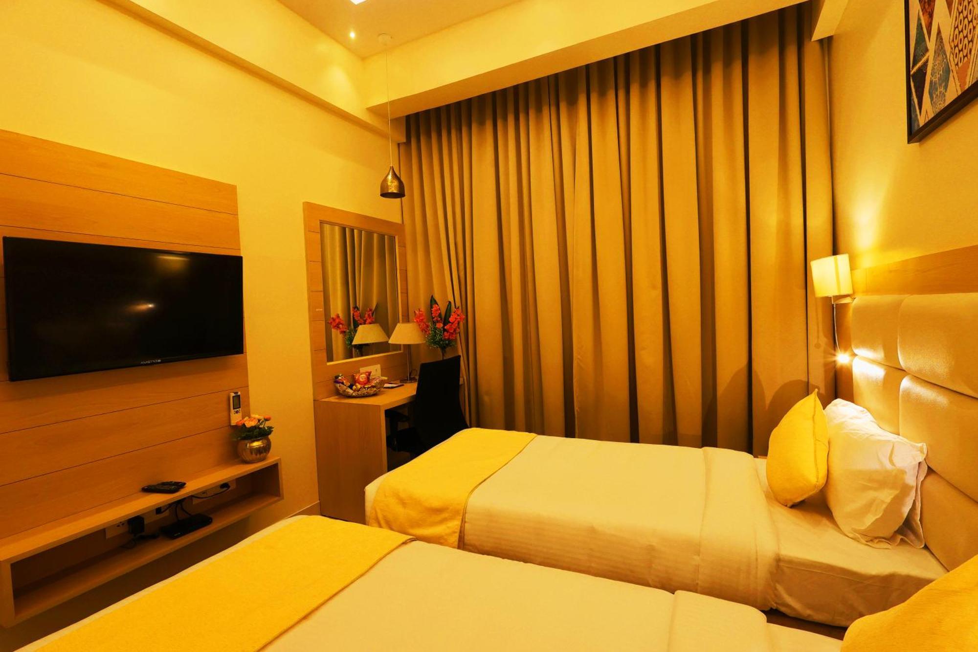 Grand Regency Rajajinagar, Iskcon Temple - Wtc Hotel Bangalore Exterior foto