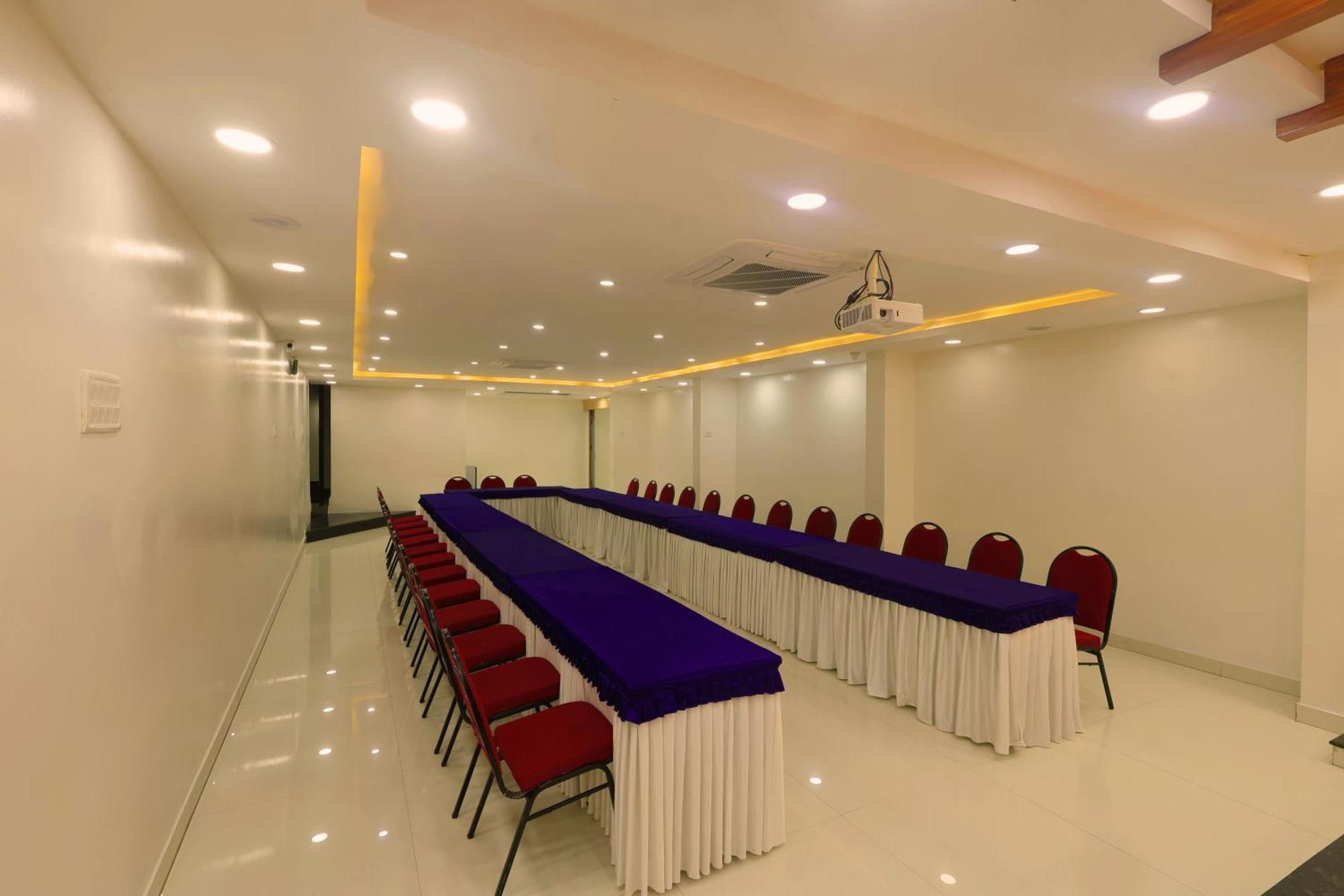 Grand Regency Rajajinagar, Iskcon Temple - Wtc Hotel Bangalore Exterior foto