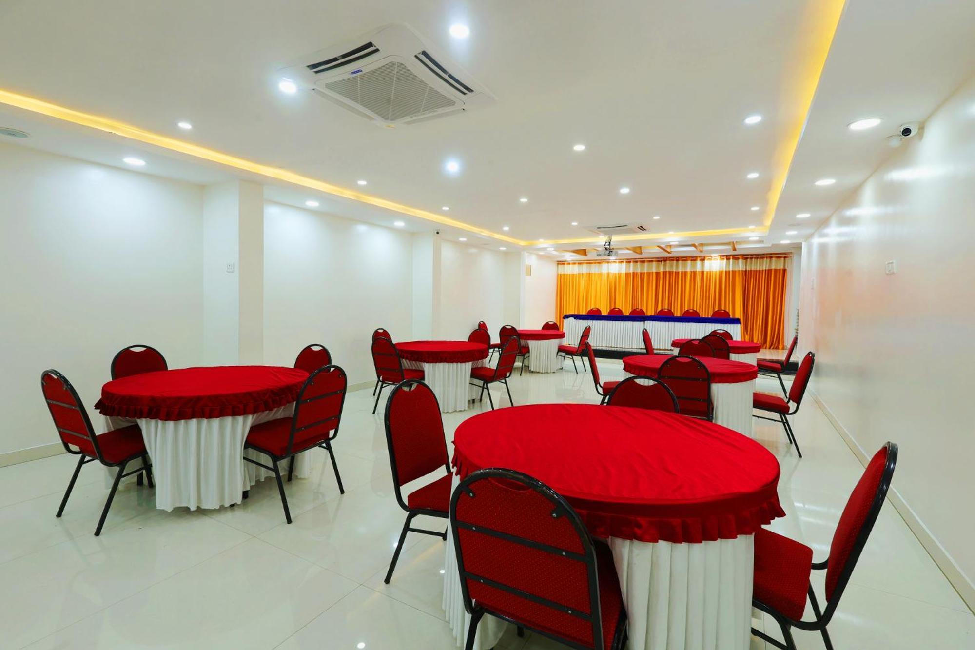 Grand Regency Rajajinagar, Iskcon Temple - Wtc Hotel Bangalore Exterior foto