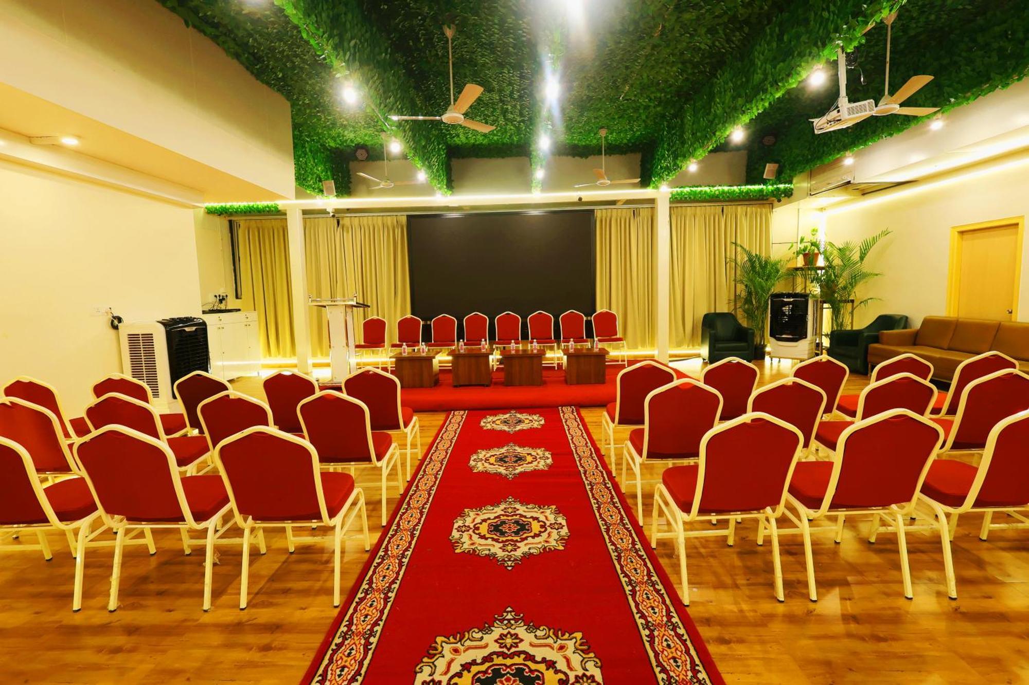 Grand Regency Rajajinagar, Iskcon Temple - Wtc Hotel Bangalore Exterior foto